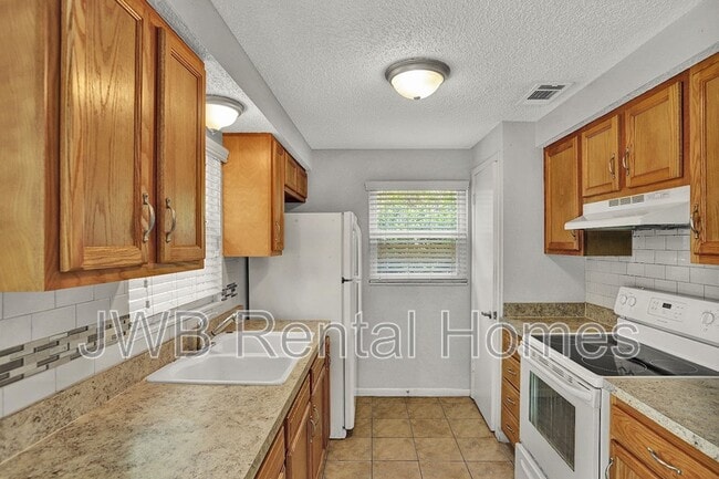 3120 Mell Ct in Jacksonville, FL - Building Photo - Building Photo