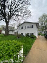 212 1/2 S Coolidge St