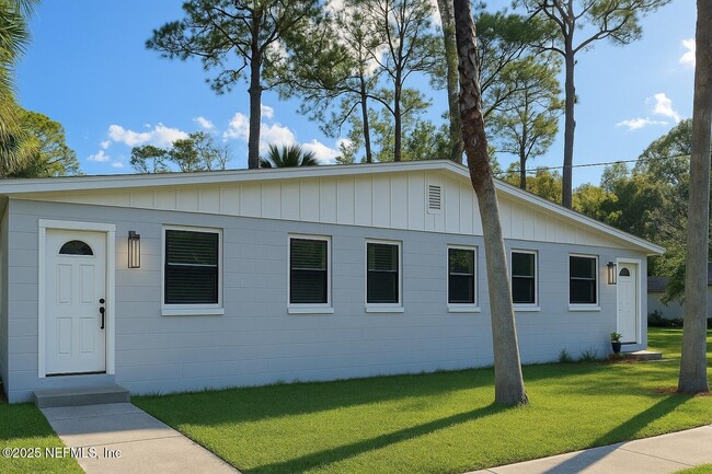 696 Kestner Rd