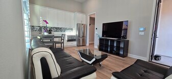 2946 Side Saddle Ln, Unit 1 in Escondido, CA - Building Photo