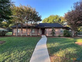 1241 Rapids Rd in New Braunfels, TX - Building Photo