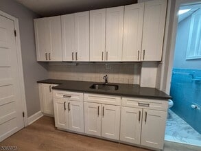 232 Inslee Pl in Elizabeth, NJ - Building Photo - Building Photo