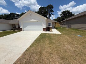 1028 Raven Walk Dr in Bryant, AR - Building Photo