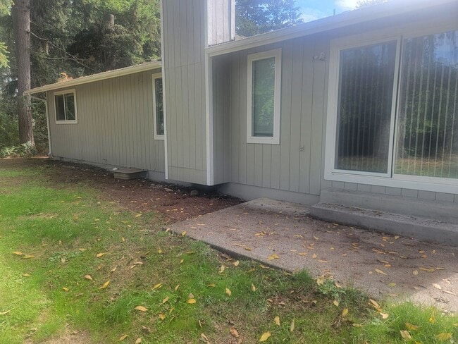 5105 204th St Ct E in Spanaway, WA - Building Photo - Building Photo