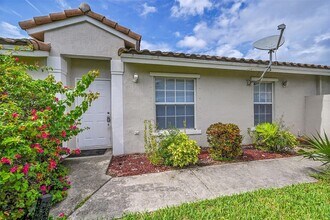 5642 NW 118th Dr in Coral Springs, FL - Building Photo - Building Photo
