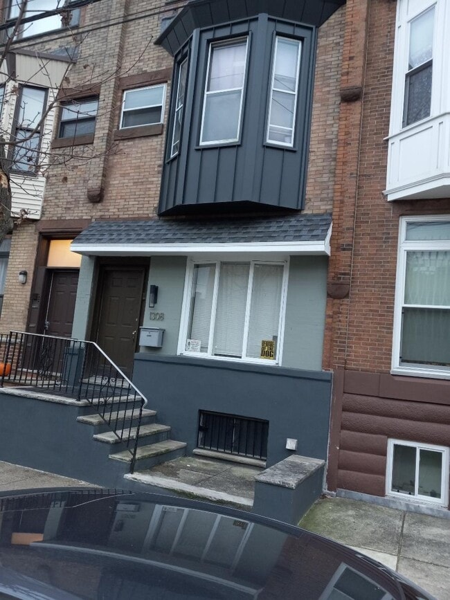 1308 W Ritner St, Unit 3rd Floor in Philadelphia, PA - Foto de edificio - Building Photo