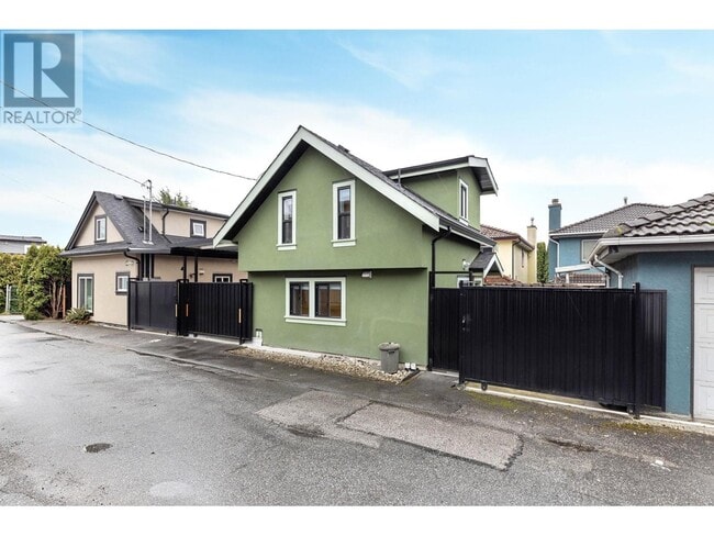 1477 E 61st Ave in Vancouver, BC - Building Photo - Building Photo
