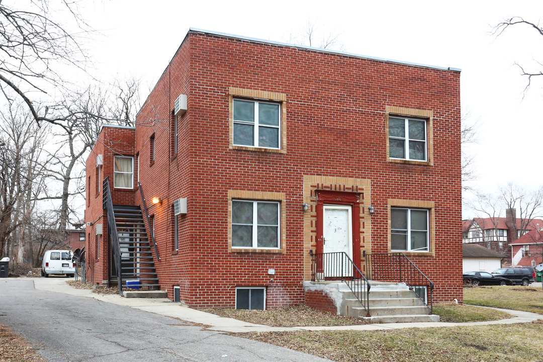 1726 Oakland Ave in Des Moines, IA - Foto de edificio