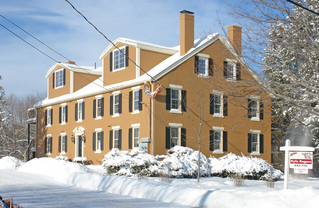 20 Oak Grove Ave in Bath, ME - Foto de edificio