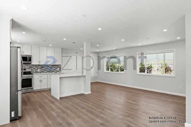 2273 E 23rd St in Oakland, CA - Building Photo - Building Photo