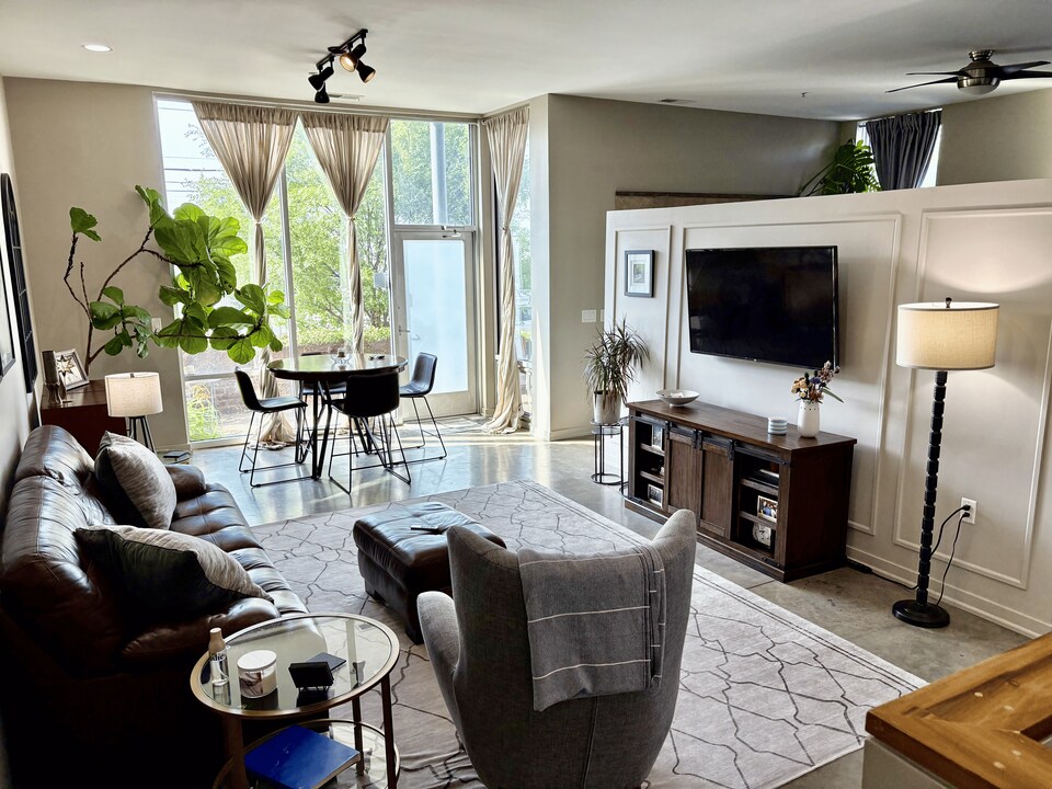 926 Woodland St, Unit 106 in Nashville, TN - Building Photo