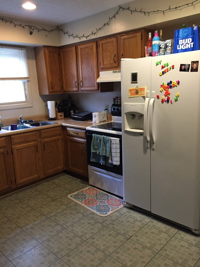 property at 500 S Depeyster St
