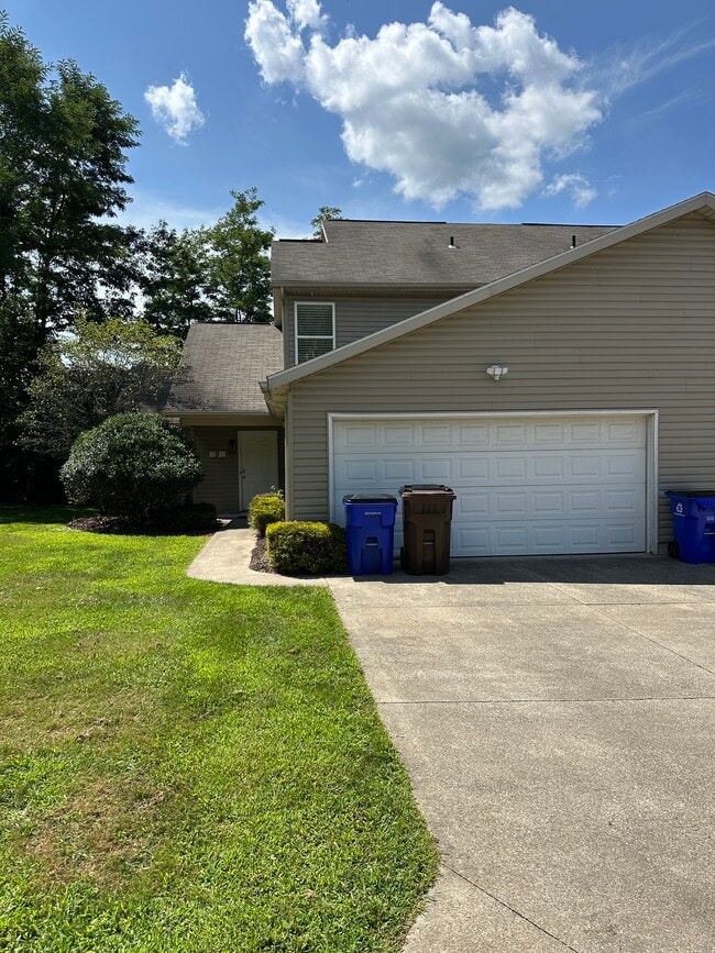 property at 11 Fountain Dr