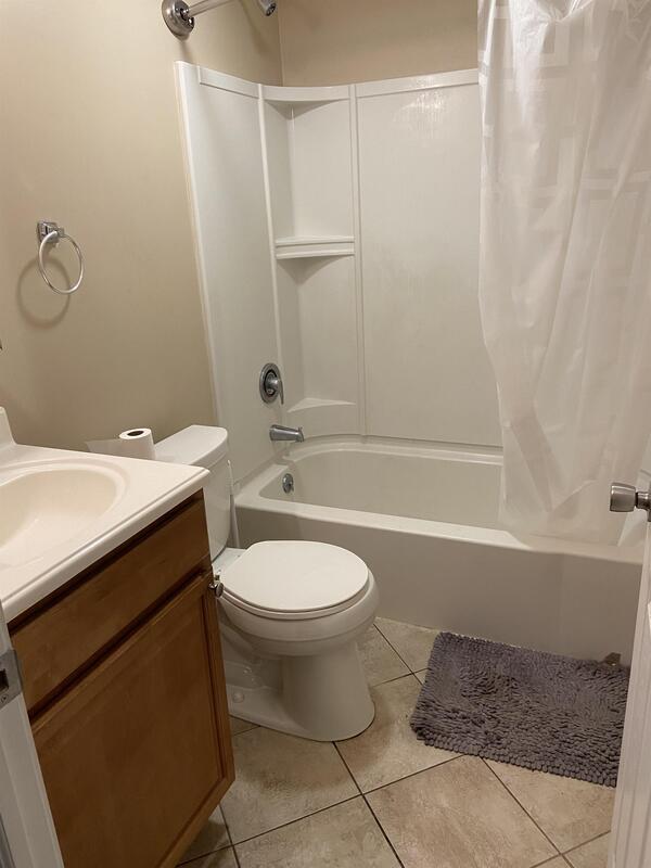 137 Creekside Dr in Buffalo, NY - Building Photo - Building Photo