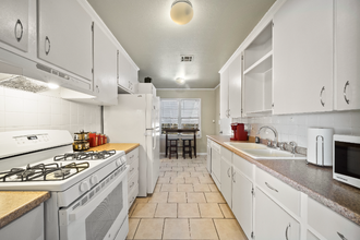 1206 Oakwood Dr in Broken Arrow, OK - Building Photo - Building Photo