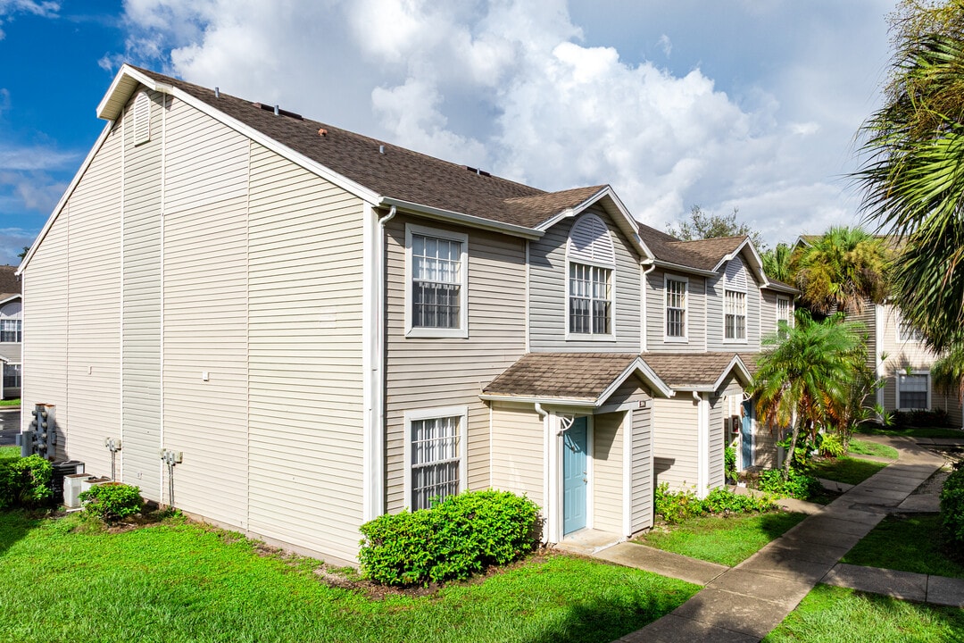 Windsong Club in Naples, FL - Foto de edificio