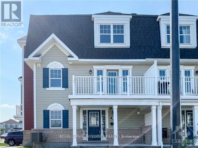 property at 894 Fameflower St