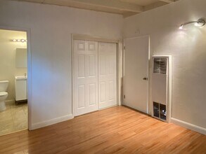 205 Murlagan Ave in Mountain View, CA - Building Photo - Building Photo