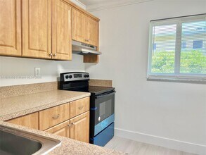 7860 Camino Real in Miami, FL - Building Photo - Building Photo