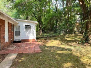 401 Lord Berkley Rd in Raleigh, NC - Building Photo - Building Photo