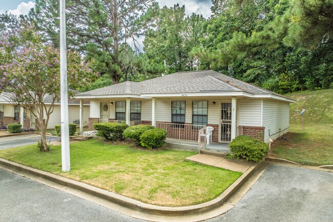 Westwood Manor Elderly Cottages in Memphis, TN - Building Photo - Building Photo