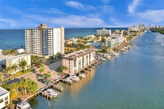 3200 N Ocean Dr in Hollywood, FL - Building Photo - Building Photo