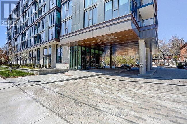 property at 250-250 Lawrence Ave W