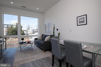 818 Bladensburg Rd NE in Washington, DC - Building Photo - Building Photo