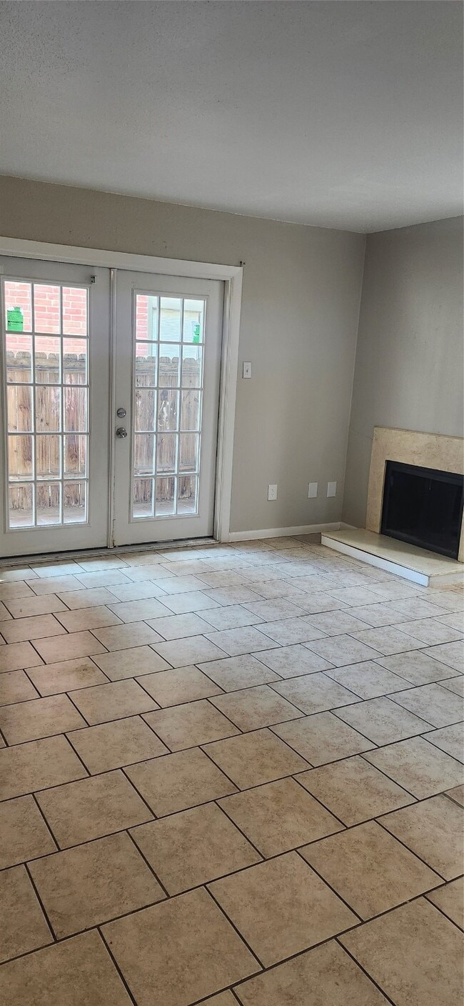 property at 8918 Bissonnet St