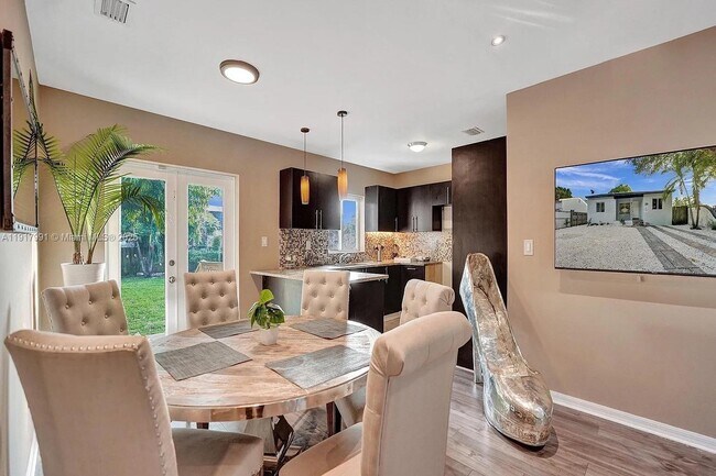 170 NW 46th St in Miami, FL - Building Photo - Building Photo