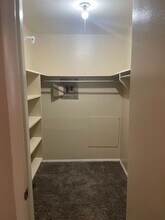 5923 E 33rd Ct-Unit -5923 in Tulsa, OK - Building Photo - Building Photo