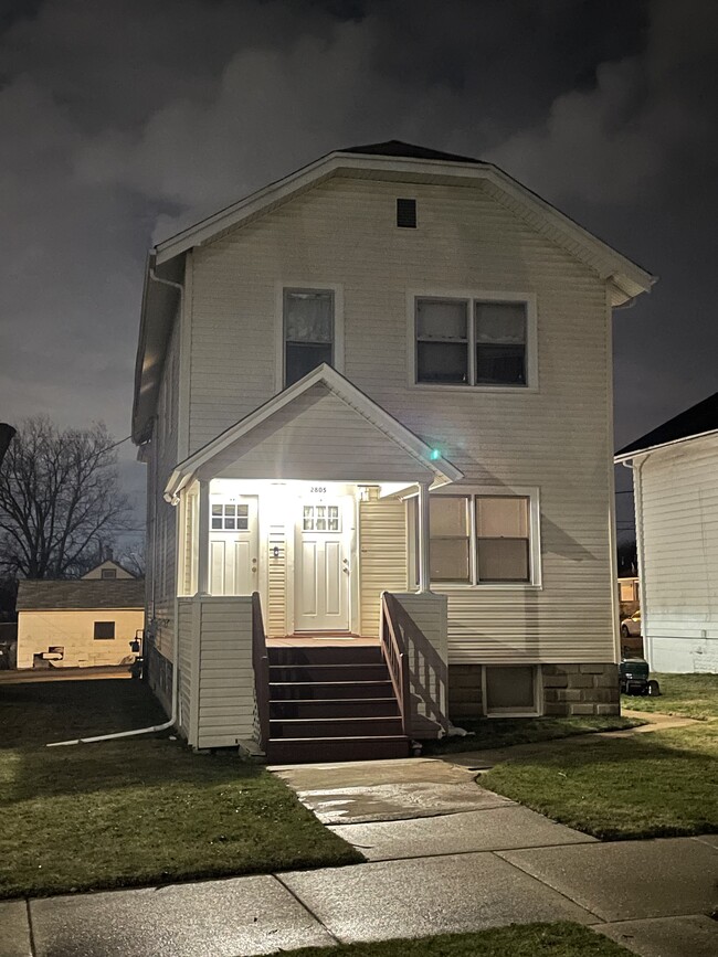 2805 Commercial Ave in South Chicago Heights, IL - Building Photo - Building Photo