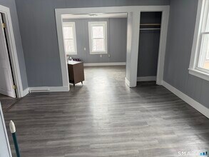 139 N Main St in Winchester, CT - Building Photo - Building Photo