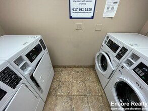1243 Beacon St, Unit #2c in Brookline, MA - Building Photo - Building Photo