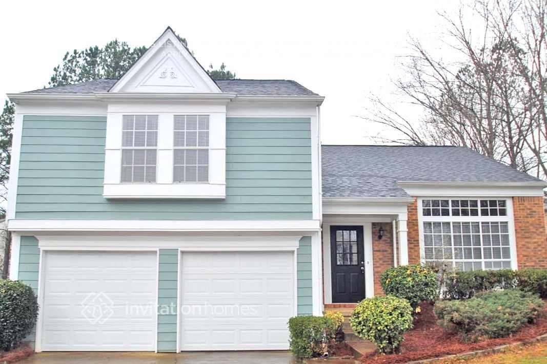 10710 Mortons Crossing in Alpharetta, GA - Foto de edificio