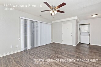 3702 Warwick Blvd-Unit -8 in Kansas City, MO - Building Photo - Building Photo