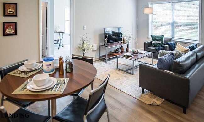 602 Laconia Cir in Spartanburg, SC - Building Photo - Building Photo