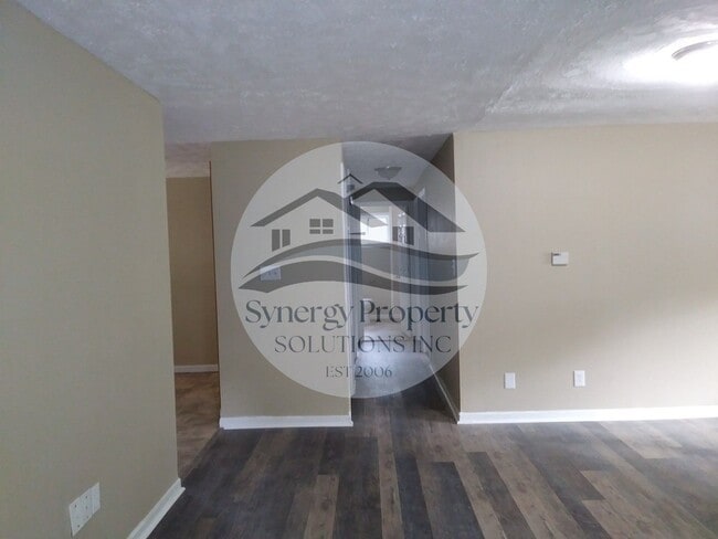 319 Charvid Ave in Mansfield, OH - Building Photo - Building Photo