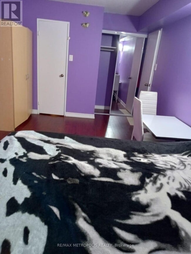 property at 25 Sunrise Ave