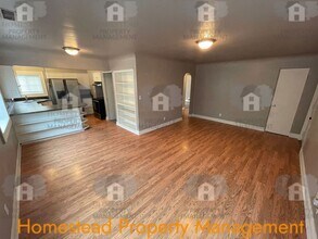 860 Academy St NE in Salem, OR - Building Photo - Building Photo