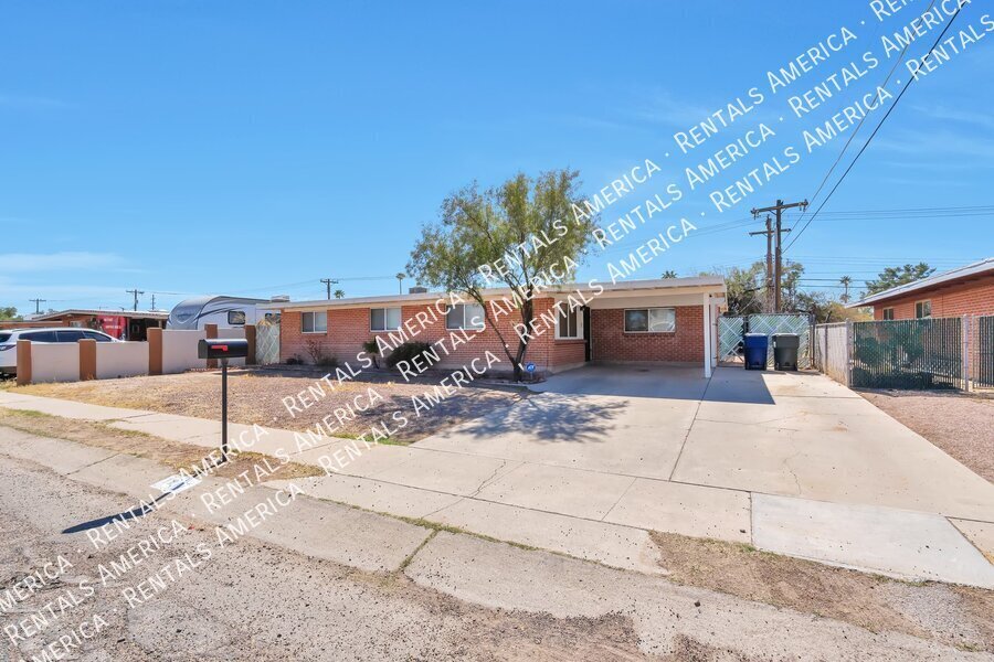 1017 W Farr St in Tucson, AZ - Building Photo