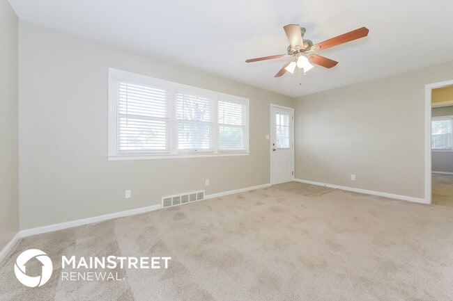 1103 Skyline Dr in Grandview, MO - Building Photo - Building Photo