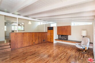 694 San Lorenzo St in Santa Monica, CA - Building Photo - Building Photo