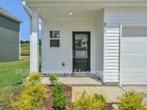 917 Andasia Wy in Clarksville, TN - Building Photo - Building Photo