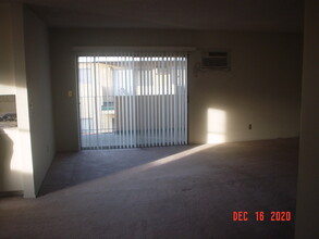 2238 Barton Ln, Unit Apt 1 in Montrose, CA - Building Photo - Building Photo