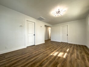 612 Atwood Ave in Rockford, IL - Building Photo - Building Photo