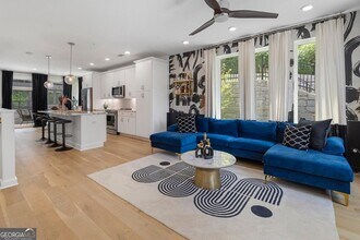 371 Pratt Dr SE in Atlanta, GA - Building Photo - Building Photo