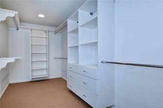 14018 Hesby St in Sherman Oaks, CA - Building Photo - Building Photo