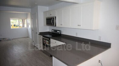 1800 S Cook St in Denver, CO - Building Photo - Building Photo