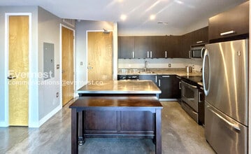 600 12th Ave S in Nashville, TN - Building Photo - Building Photo